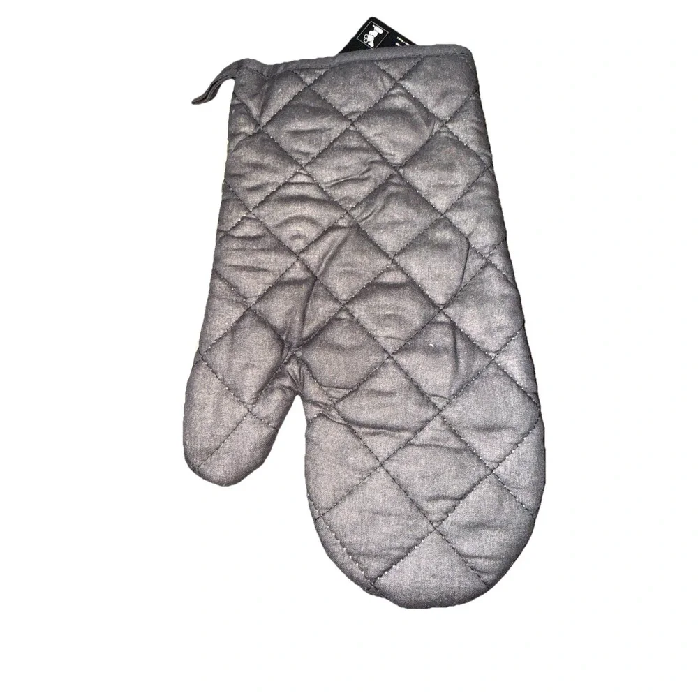 Mickey Mouse Oven Mitt  New with Tags